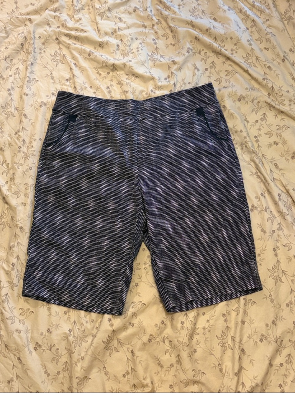 EP Pro Black and White Dot Micro-Pattern Golf Shorts